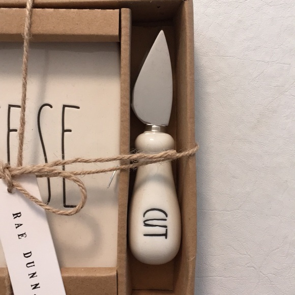 Rae Dunn Cheese Plate and Knife - Picture 2 of 2